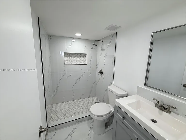 1800 Sans Souci Blvd #426 — Photo 9