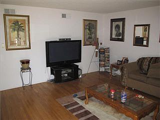 3rd image of 2429 Edding Dr