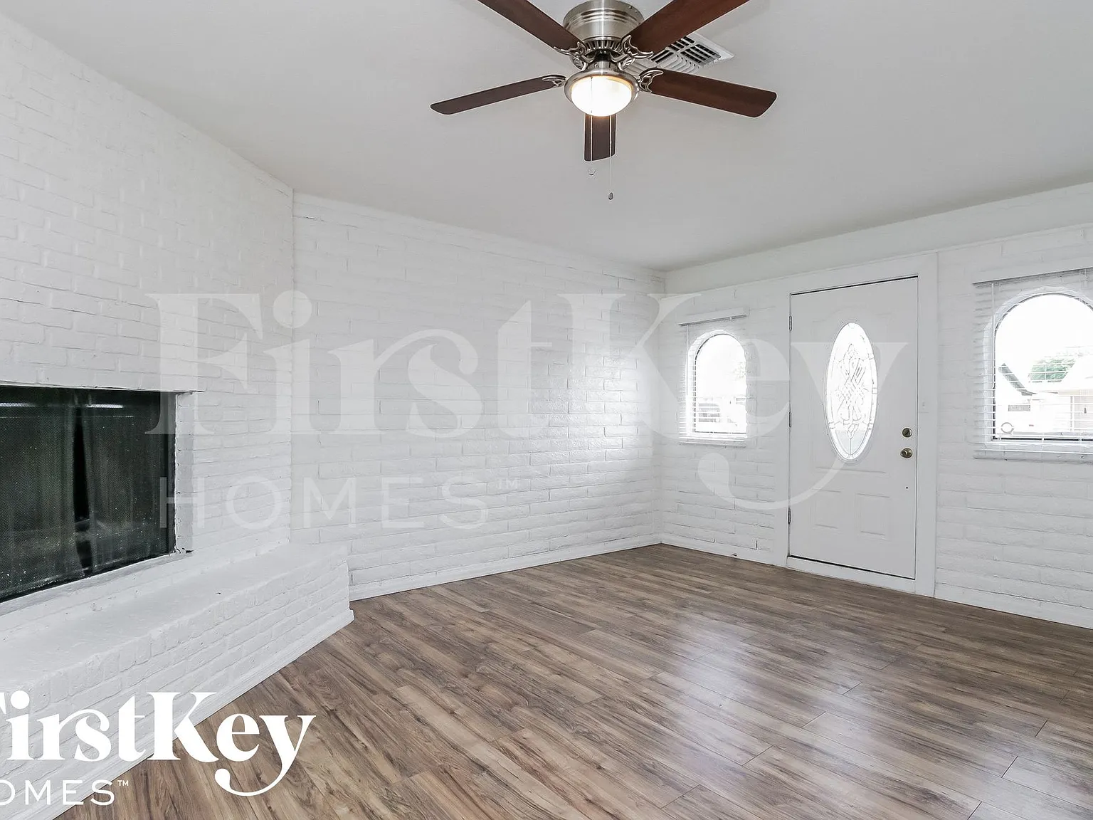 3 bed, 2.0 bath, 1512 sqft, $1,885 — Photo 2