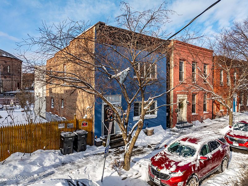 2nd image of 107 Hill Street