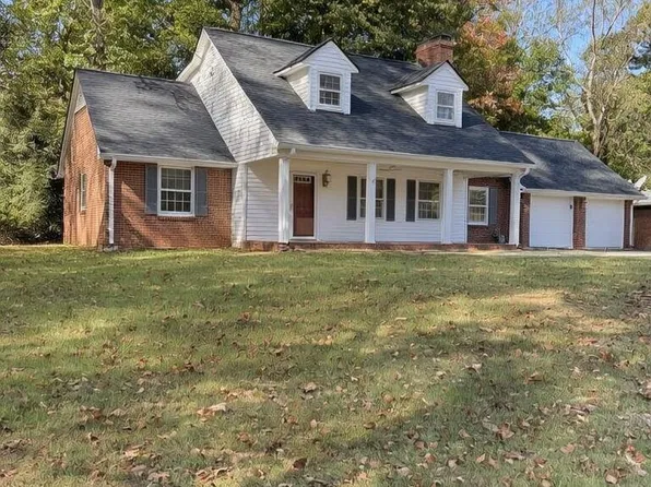 211 Mowbray Arch, Danville, VA 24541