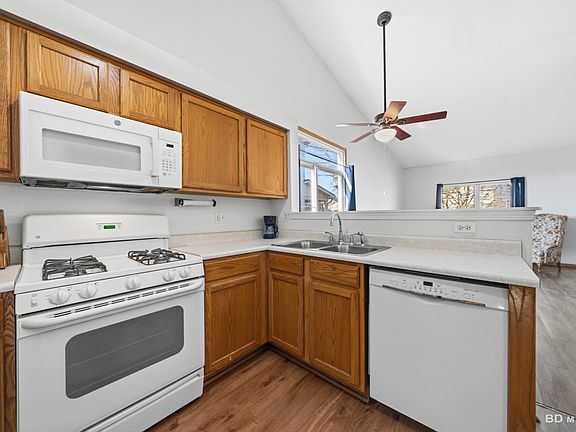 5th image of 21341 Earhart Ct