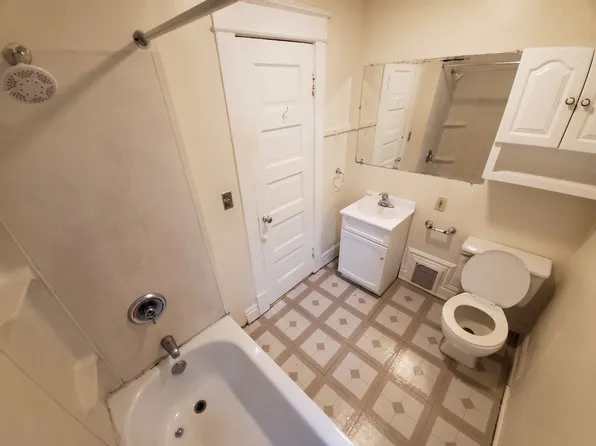 518 N 10th Ave E, Duluth, MN 55805