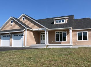441 Blane Cir UNIT 12, Pembroke, NH 03275
