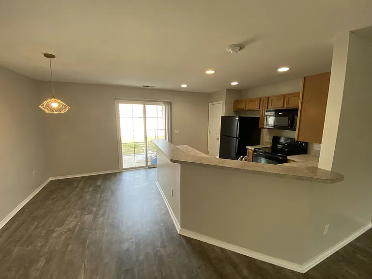 137 Fairgreen St — Photo 3