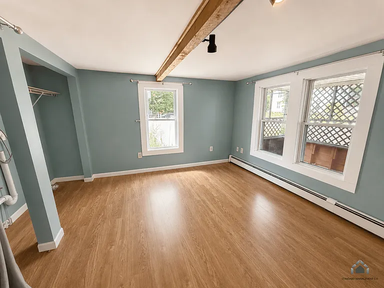 37 Windsor St #1 — Photo 7