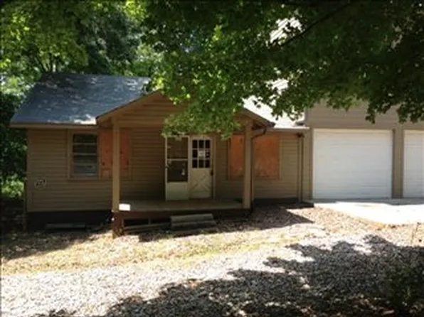 734 Edwards Rd, Commerce, GA 30530