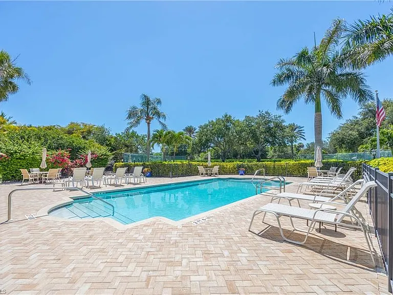 13046 Amberley Ct #602RA — Photo 22