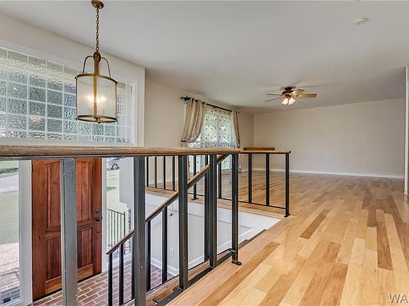 5th image of 2210 Idlewood Dr