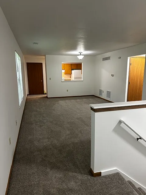 Building Photo - 62 E Stevens St #62