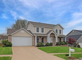 10 Kentucky Blue Ridge Ct, Saint Charles, MO 63303