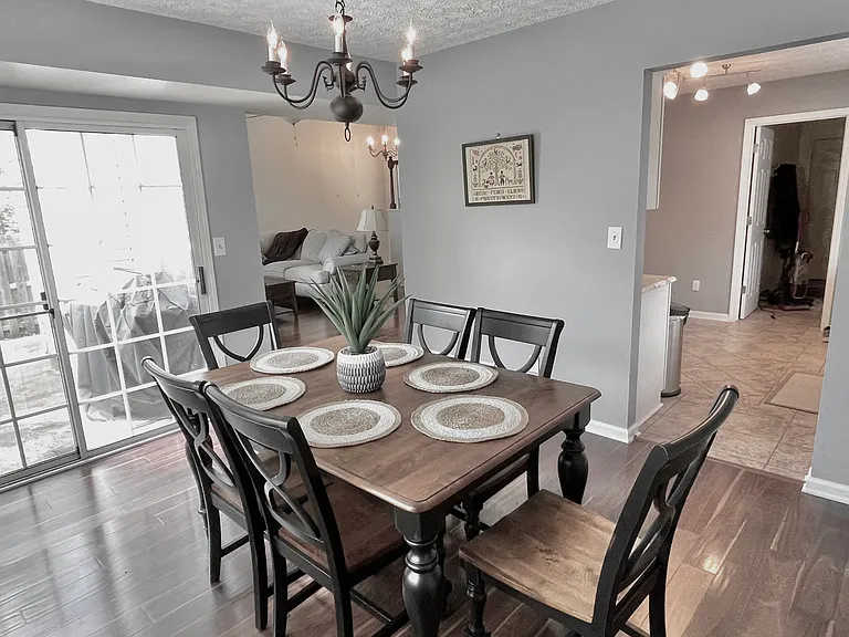 645 Declaration Ct — Photo 9