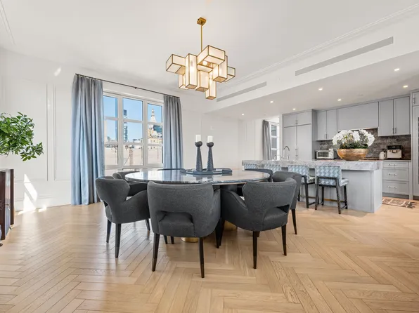 250 East 21st Street image 12 of 24