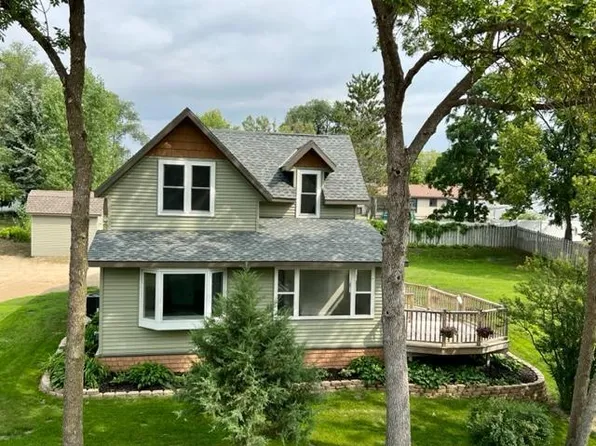 530 Lake St N, Sauk Centre, MN 56378