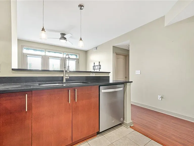 390 17th St NW #5037 — Photo 16