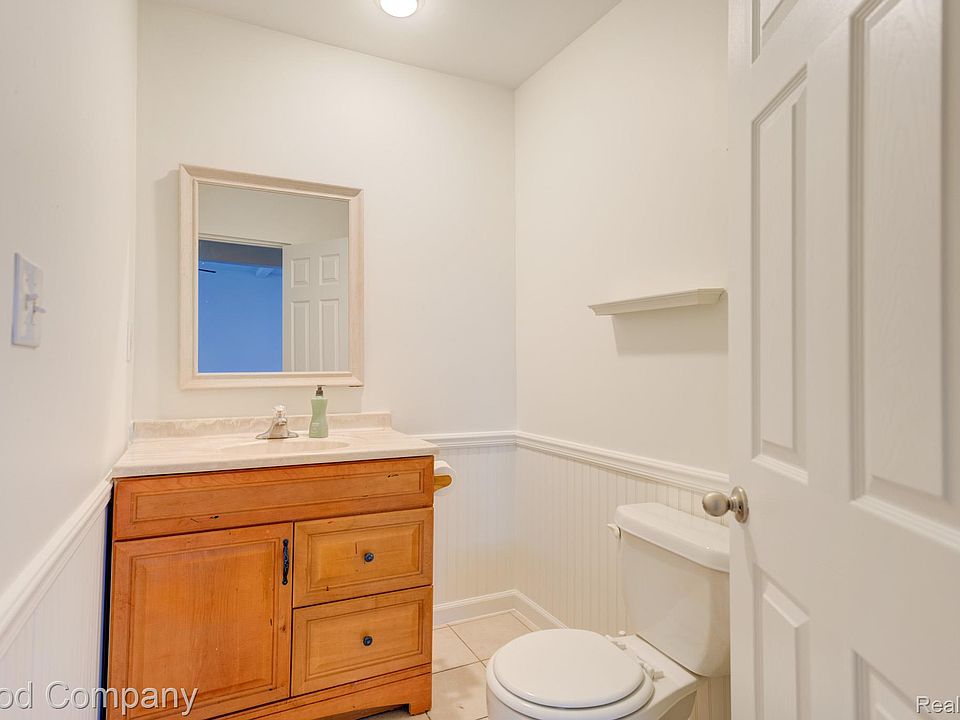 256 W Goulson Ave, photo 16