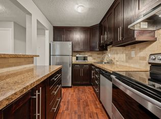 38 Rambling Brook Ln APT B3, Glastonbury, CT 06033