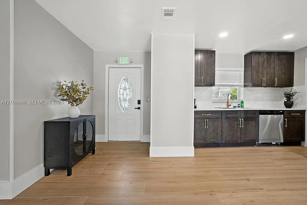 North Palm Beach Village — Photo 2