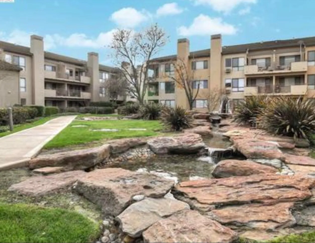 Guardino Dr, Fremont — Photo 1