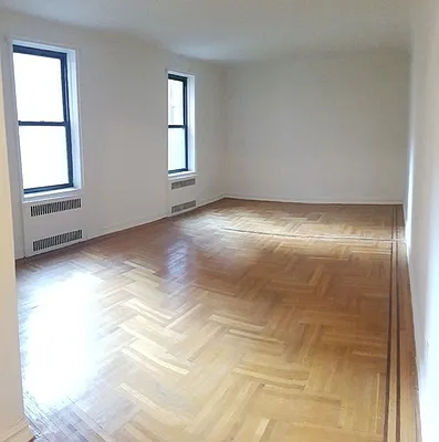 Rented by Smart NY Realty LLC | media 1