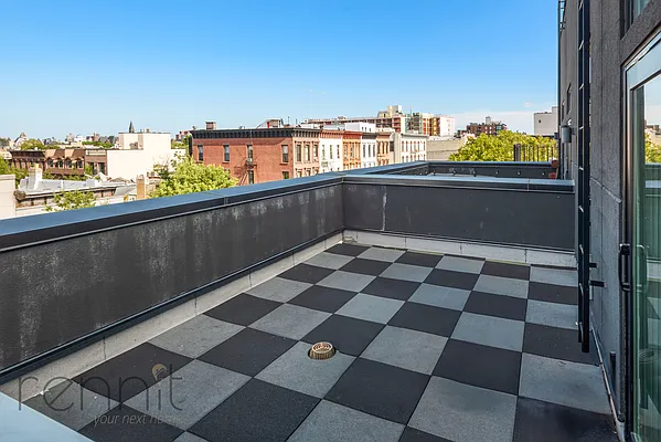 Rented by Rennit Inc. | media 3