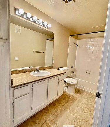 5th image of 2900 Sunridge Heights Pkwy APT 212