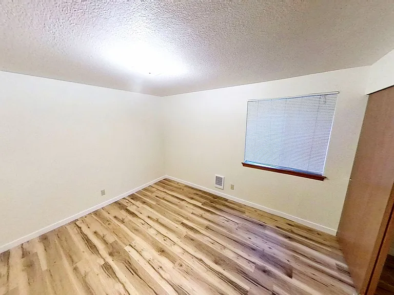 2303 Taylor Ave — Photo 18