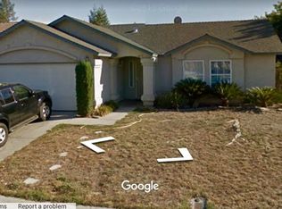 3230 Summer Ln, Madera, CA 93637