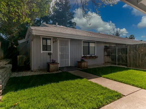 3635 Gold Creek Ln, Sacramento, CA 95827