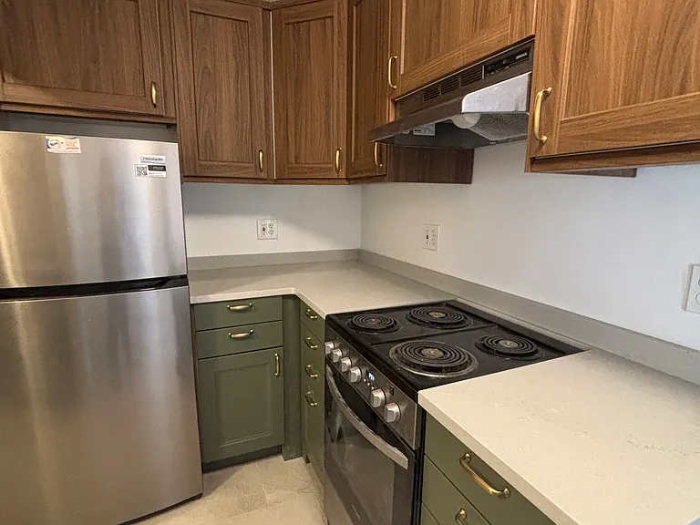 219 Washington St #12 — Photo 1