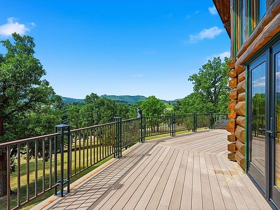 3rd image of 11858 Mountain Meadow Dr