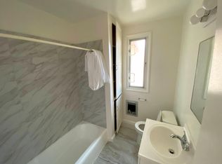 1443 Rock Glen Ave #210, Glendale, CA 91205