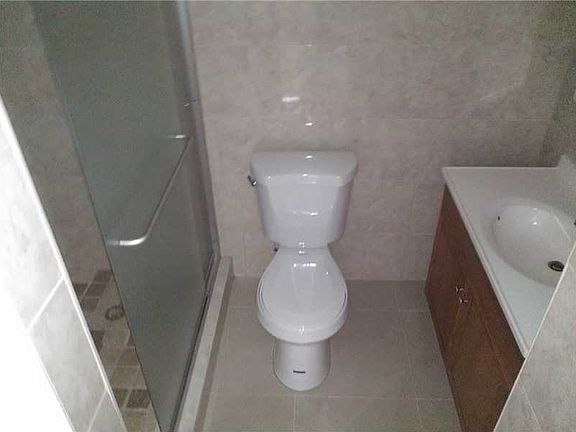 2nd image of 2582 Coral Springs Dr