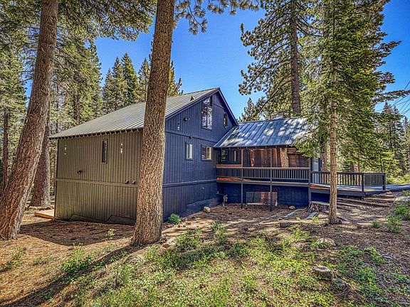 3rd image of 11848 Snowpeak Way