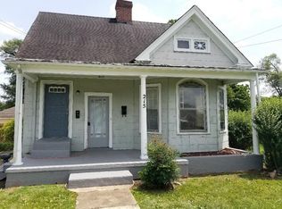 215 Liberty Rd NE, Roanoke, VA 24012