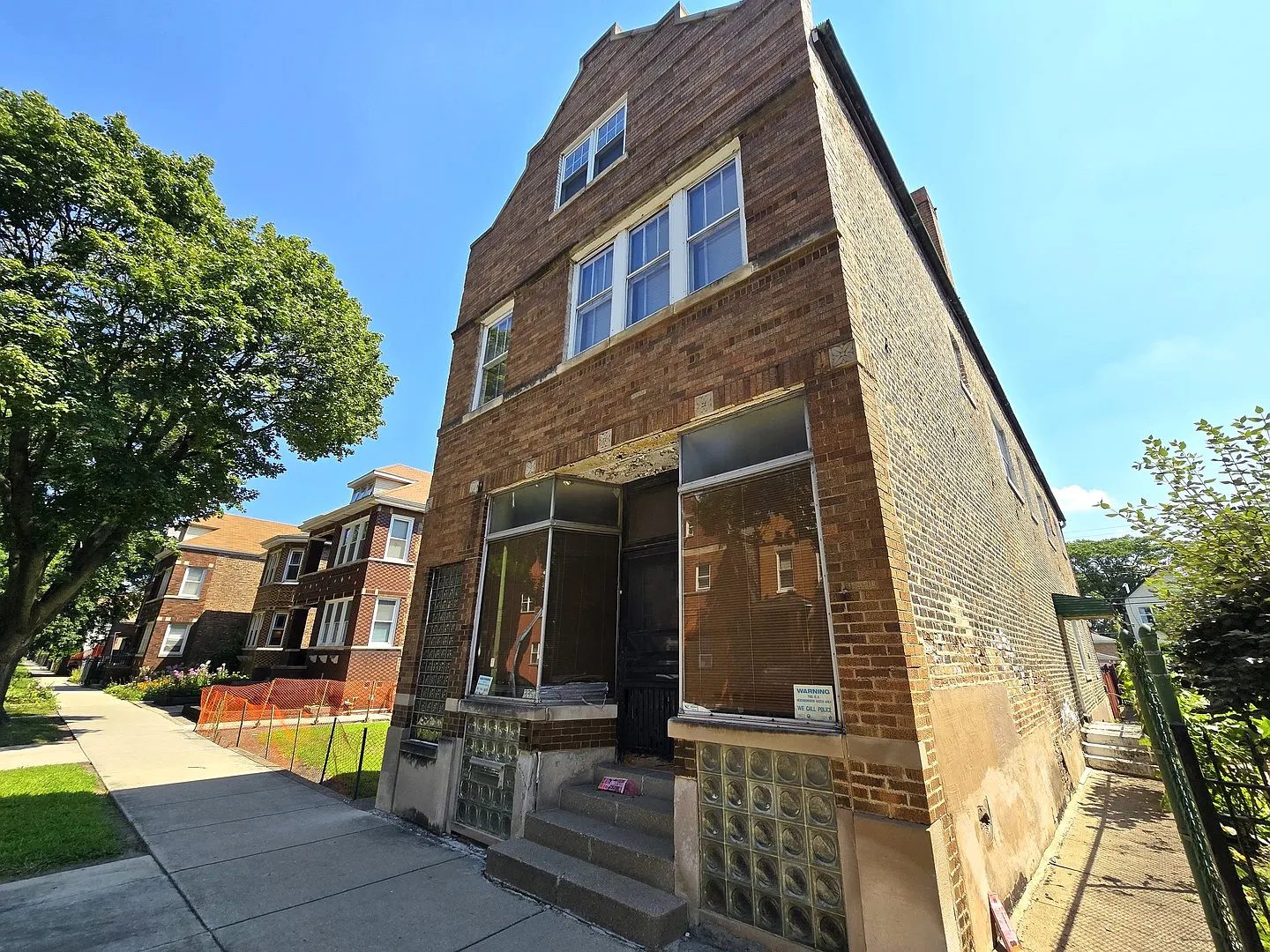 3353 S Aberdeen St photo 1