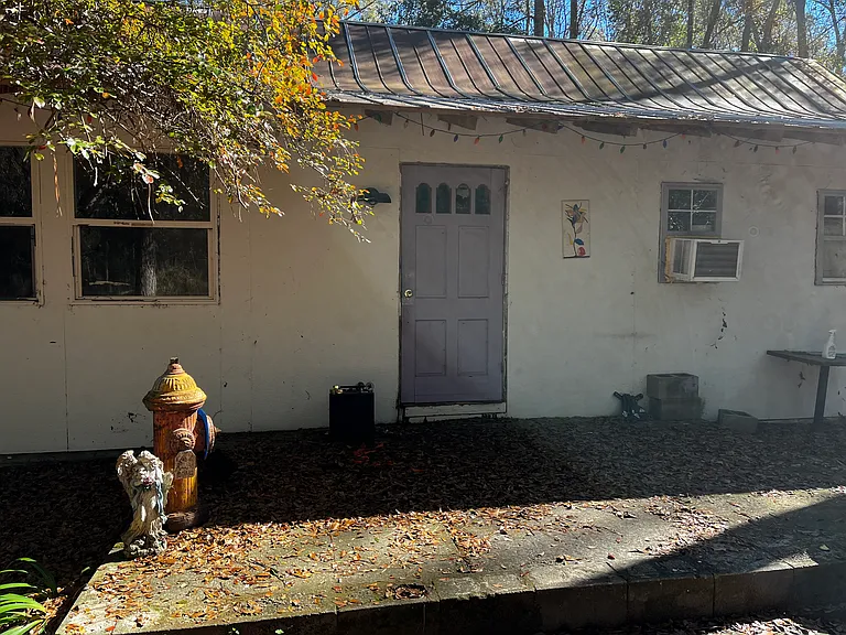 1175 Hawkins Rd — Photo 5