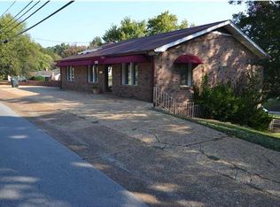 2120 N Wood Ave, Florence, AL 35630