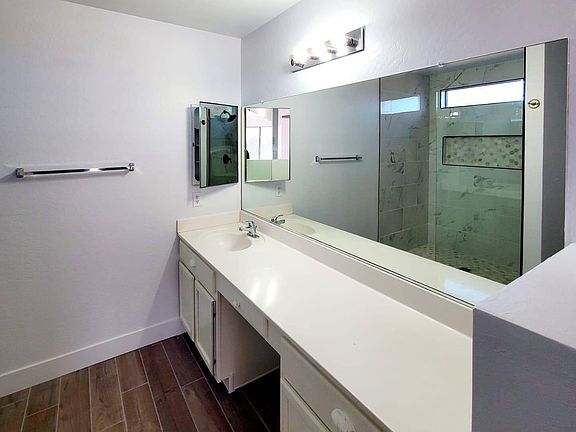 4th image of 2202 S 106TH Avenue