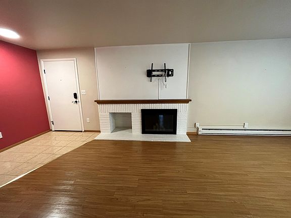 5th image of 518 W 6th Ave APT 1
