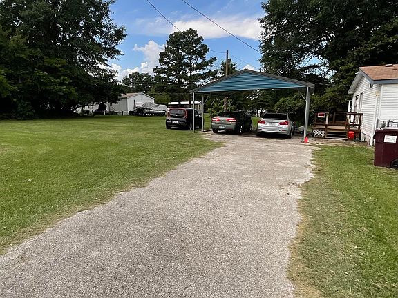 4th image of 20911 Meadowbrook Dr
