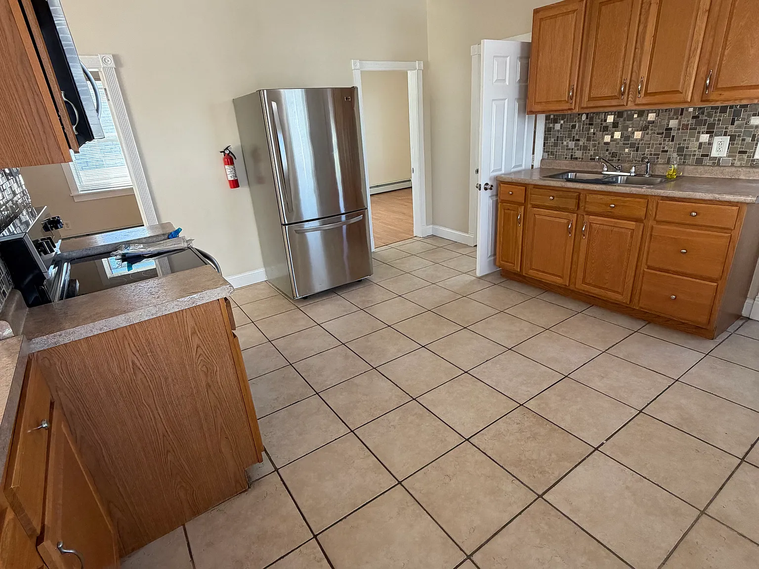 2 bed, $1,800 — Photo 2