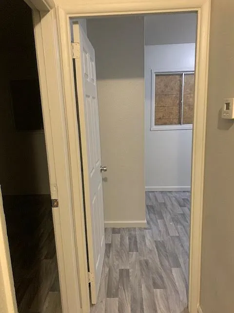 3 bed, 913 sqft, $1,300 — Photo 2