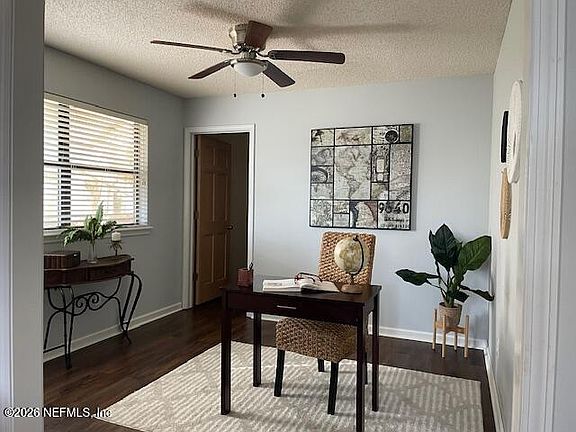 5th image of 26 FOX VALLEY Drive