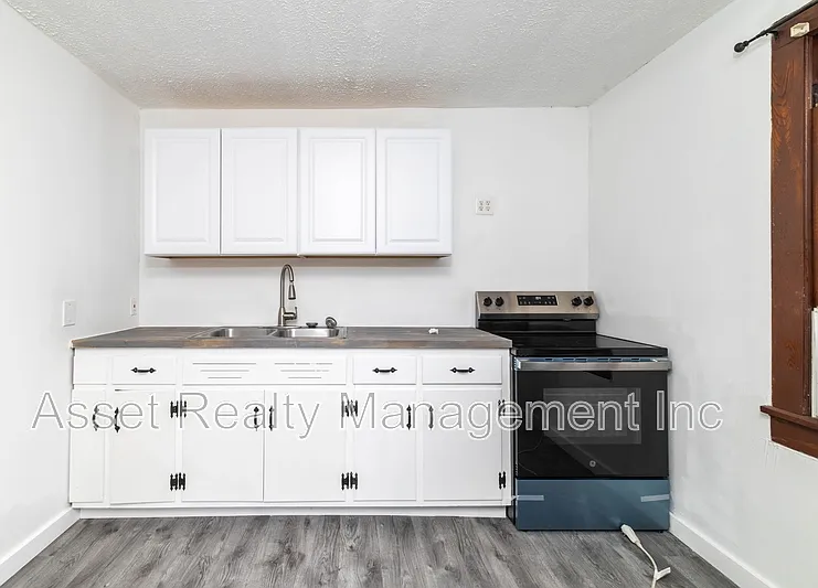 5501 Lake Shore Dr #2 — Photo 14