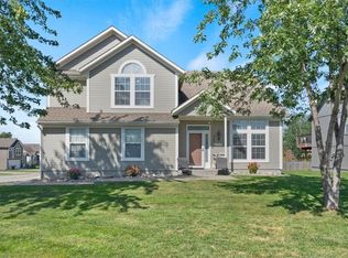 306 Grant Ave, Greenwood, MO 64034