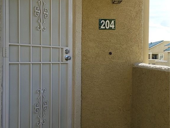 4th image of 1533 Linnbaker Ln Unit 204