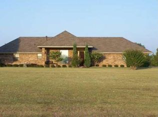 5980 Mockingbird Ln, Blanchard, OK 73010