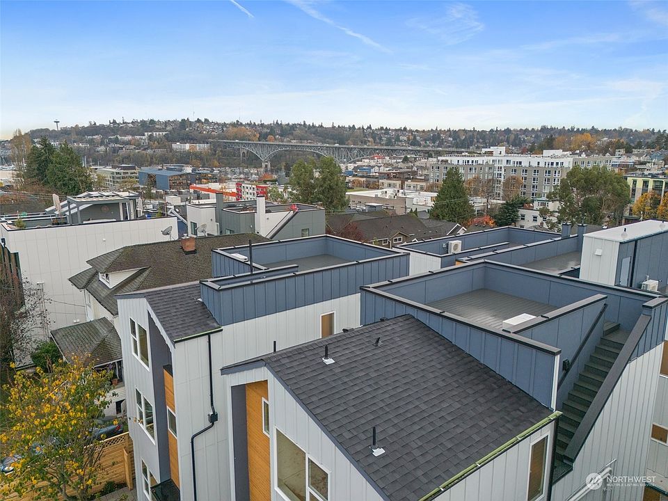 2nd image of 3821 Ashworth Avenue N