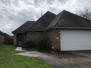 2522 Old Towne Rd, Zachary, LA 70791